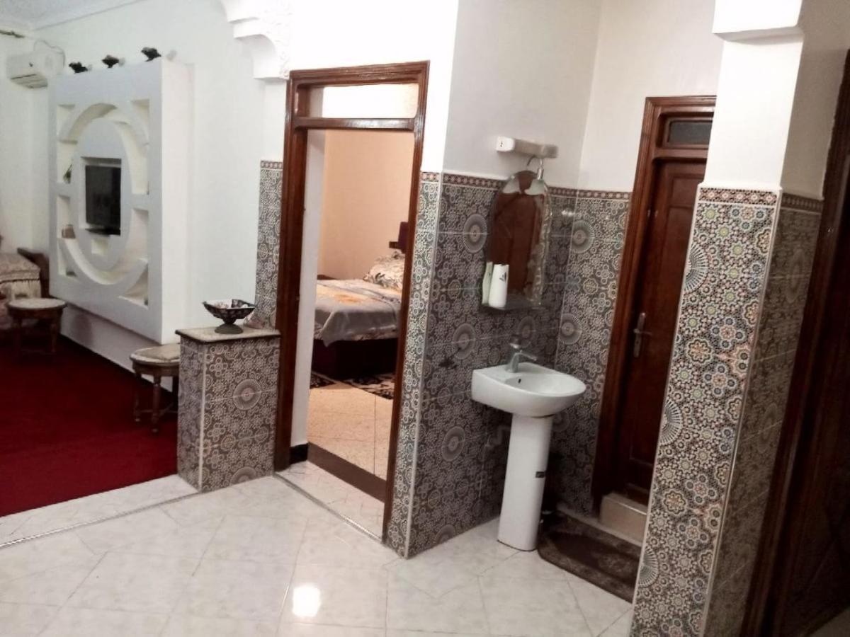 Appartement Spacious - Near Airport - Perfect For Groops! *